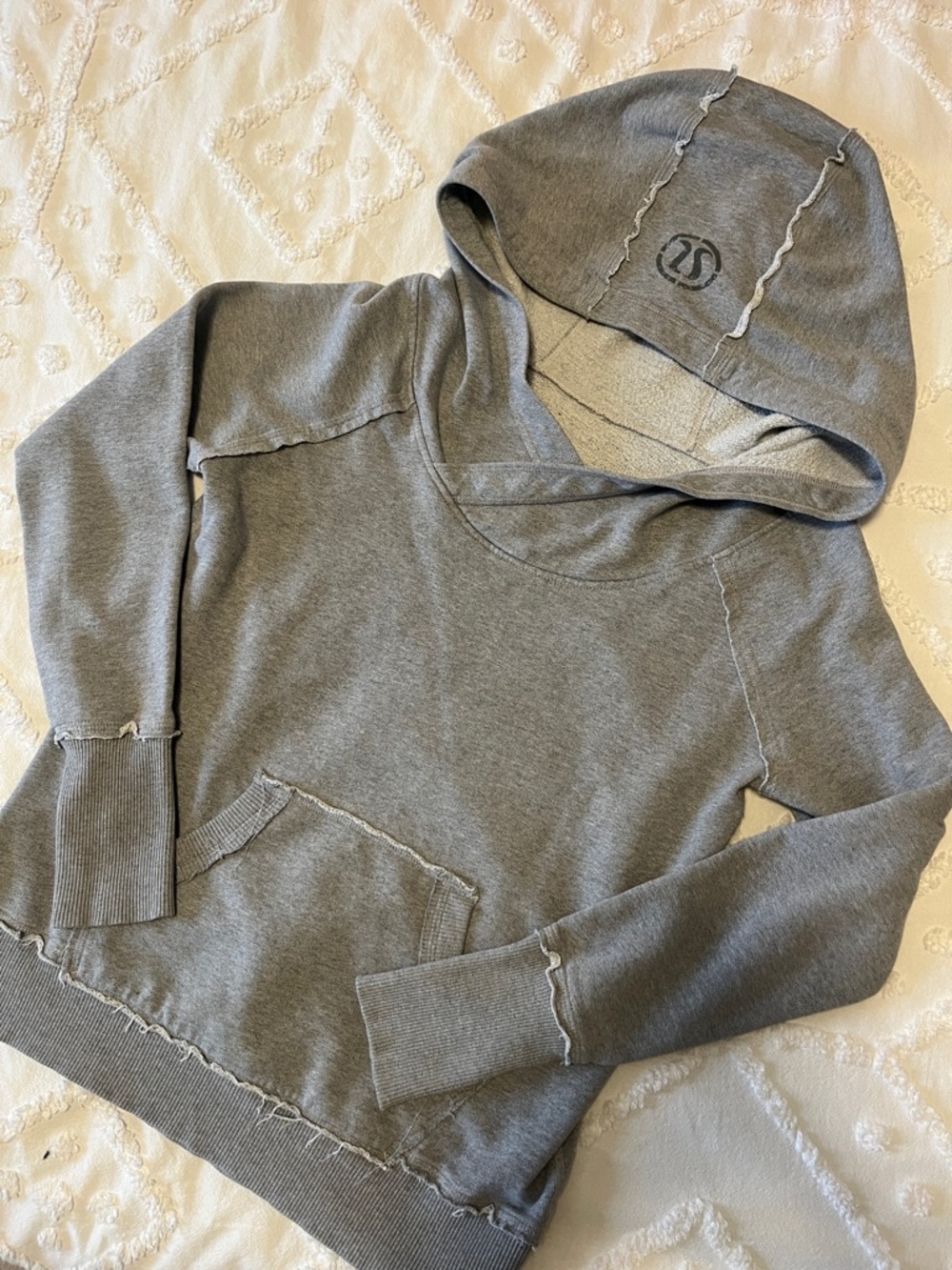 lululemon athletica Heather Gray Raw-Edge Hooded Pullover
